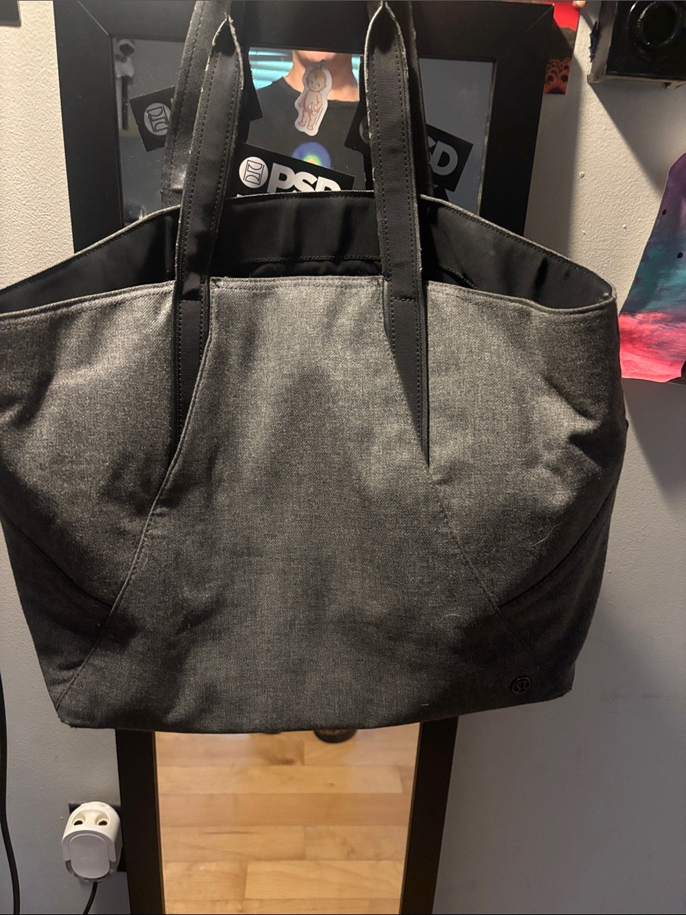 Lululemon All Day Tote
Heathered Dark Grey / Black
